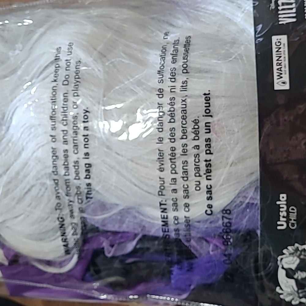Spirit Halloween Disney Villains Ursula Dress Wig Necklace Set Child Size XLarge